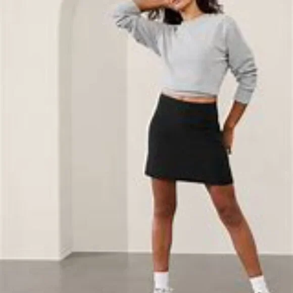 New with Tags ATHLETA BLACK SALUTATION STASH HIGH RISE 16 1/2 SKORT XXS - Picture 2 of 7